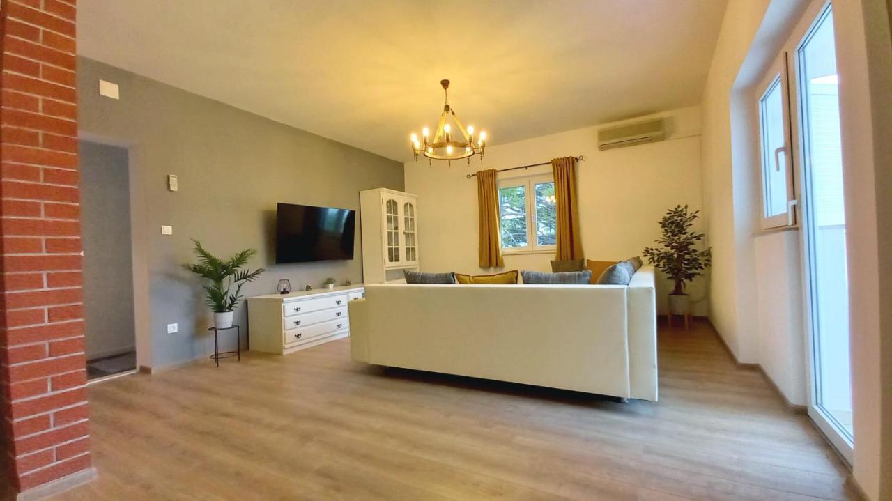 Apartmani Omrcen Башка-Вода Номер фото